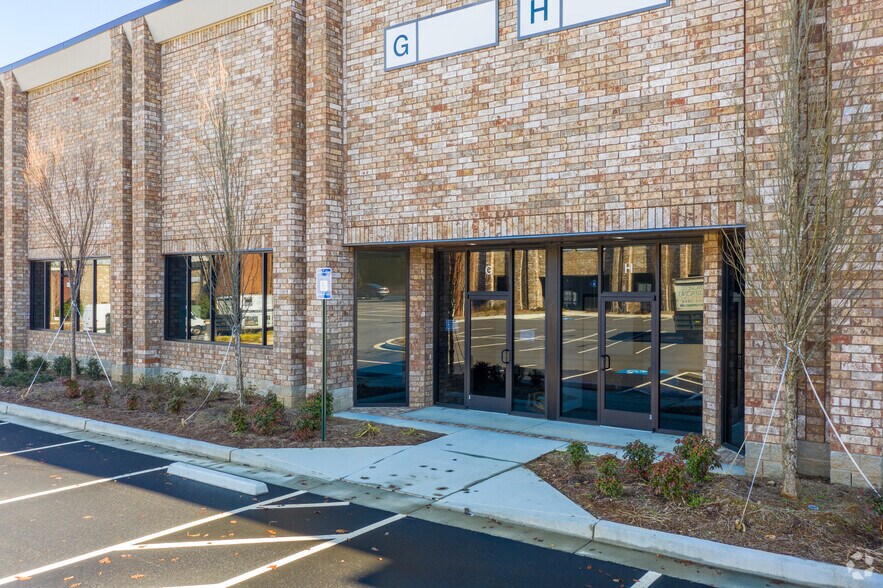 More Photos Of 2410 Satellite Blvd, Buford Unknown For Lease