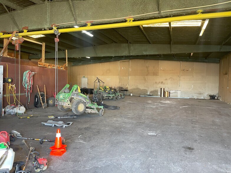 More Photos Of 9941 Mammoth Ave, Baton Rouge Industrial For Lease