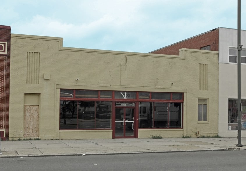 More Photos Of 2705 W Broad St, Richmond Storefront For Lease