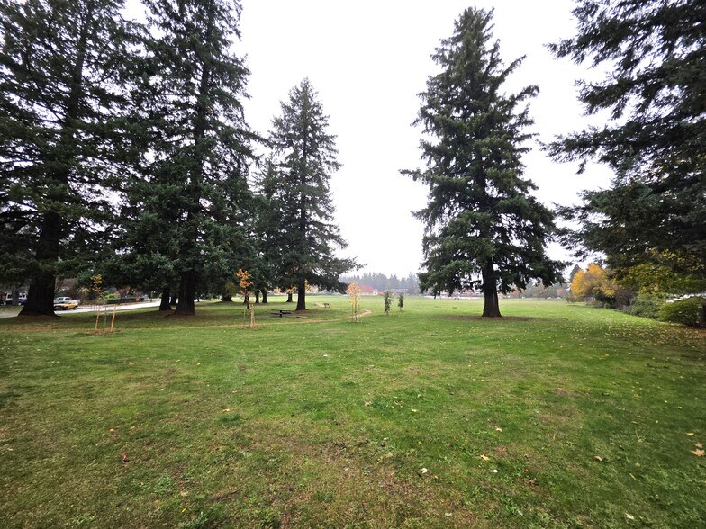 More Photos Of 15540 NE Couch St, Portland Apartments For Sale