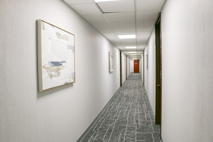 More Photos Of 6797 N High St, Worthington Office For Lease