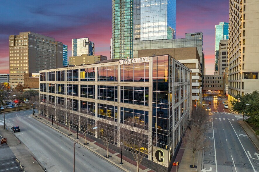 More Photos Of 600 W 6th St, Fort Worth Office For Lease
