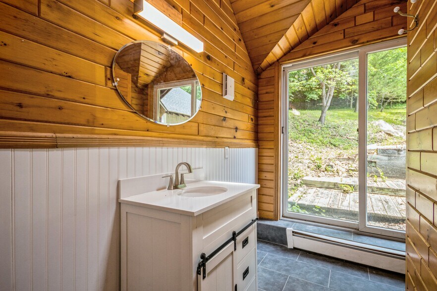 More Photos Of 584 Milltown Rd, Brewster Village Specialty For Sale