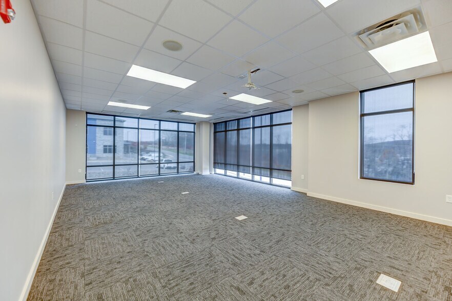 More Photos Of 1025 Alliance Park Dr, Bloomsburg Office For Lease