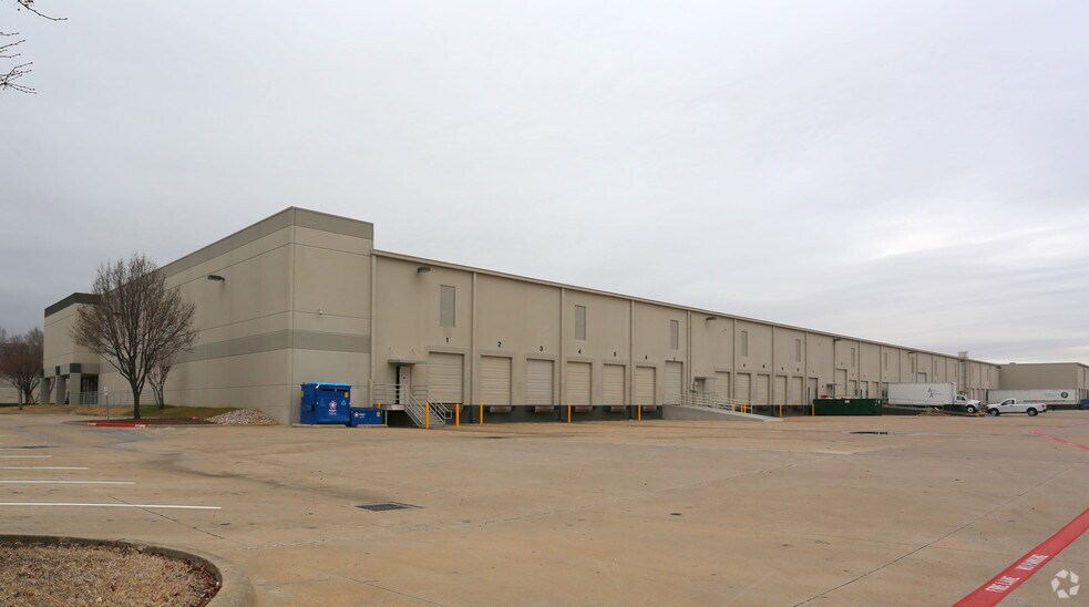 More Photos Of 2045 Westgate Dr, Carrollton Industrial For Sale