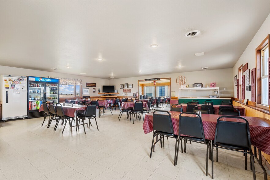 More Photos Of 28534 U.S. 18, Mc Gregor General Retail For Sale