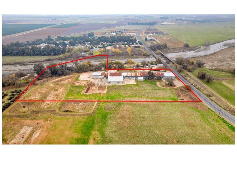 Primary Photo Of 10513 Road 236, Terra Bella Warehouse For Lease