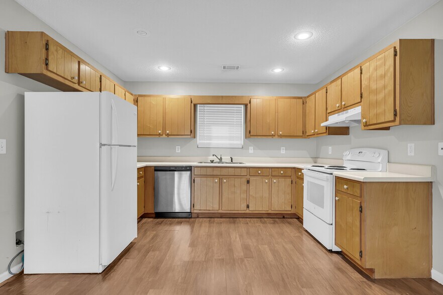 More Photos Of 738 Black Mountain Rd, Toccoa Apartments For Sale