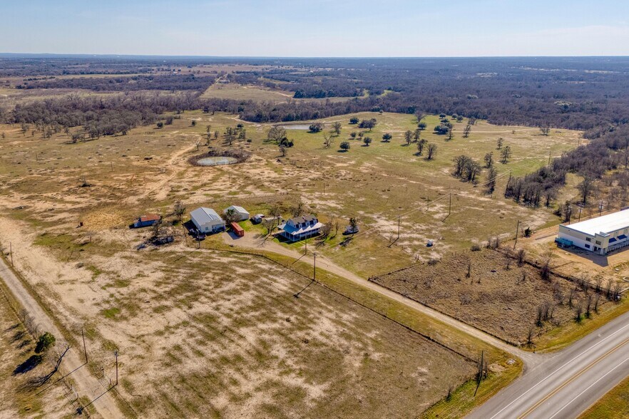 More Photos Of 829 State Highway 21 W, Cedar Creek Specialty For Sale