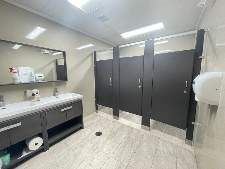 More Photos Of 115 US Highway 46, Mountain Lakes Medical For Lease