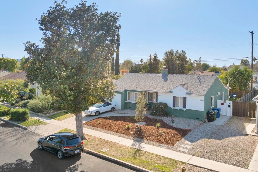 Primary Photo Of 7445 Amestoy Ave, Van Nuys Apartments For Sale