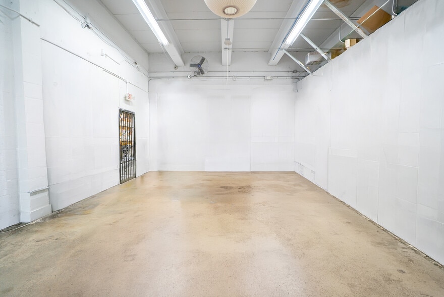 More Photos Of 2047 NW 24th Ave, Miami Warehouse For Sale