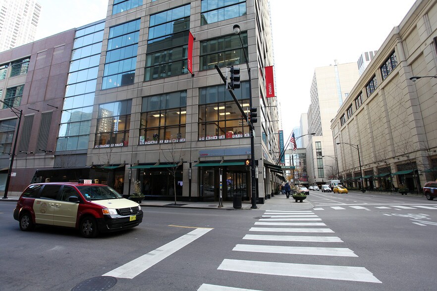 More Photos Of 36 E Grand Ave, Chicago Office For Lease