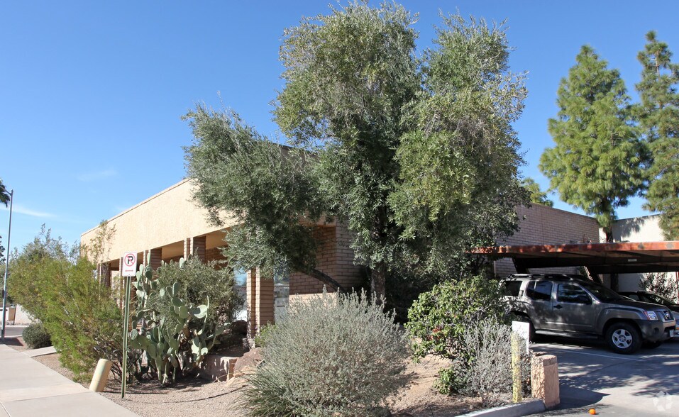 More Photos Of 7314 E Osborn Dr, Scottsdale Office For Sale