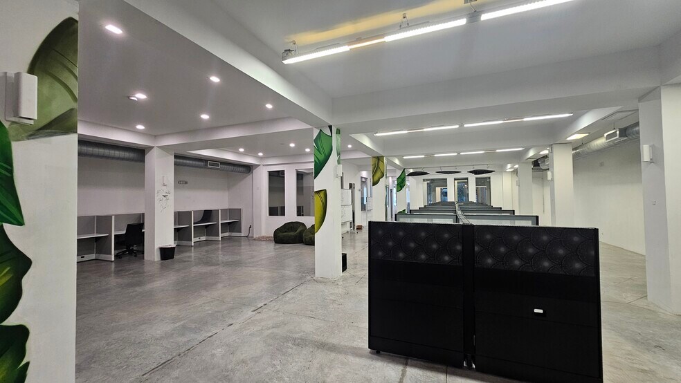 More Photos Of 161-163 NE 24th St, Miami Office For Lease