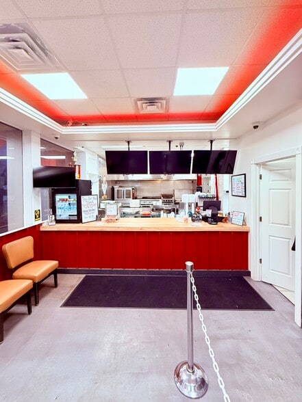 More Photos Of 1187 S Gratiot Ave, Clinton Township Restaurant For Lease