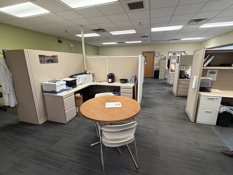 More Photos Of 1999 Mount Read Blvd, Rochester Manufacturing For Lease