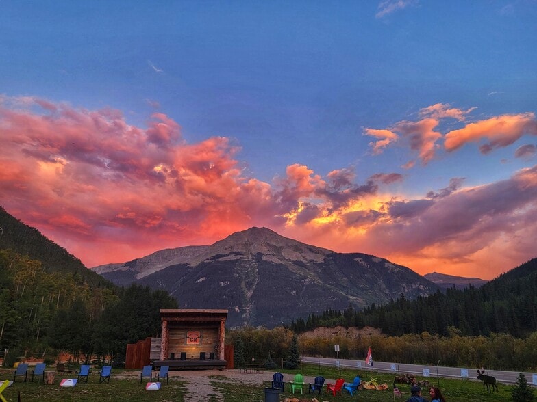 More Photos Of 71450 Highway 550, Silverton Hotel For Sale