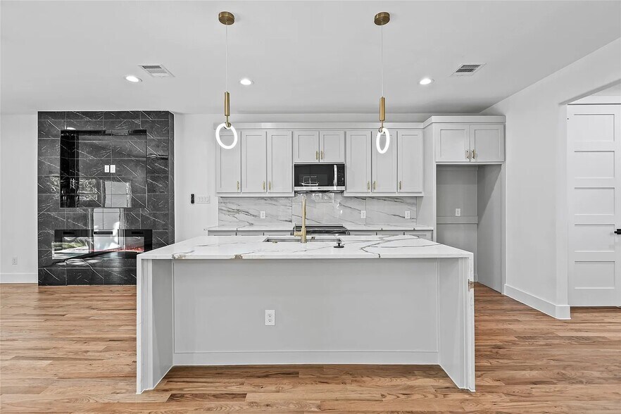 More Photos Of 3726 Mount Ranier St, Dallas Apartments For Sale