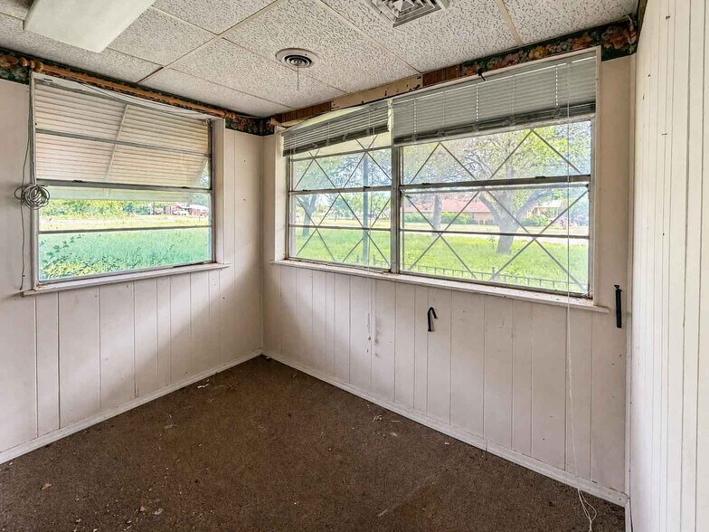 More Photos Of 1901 W Elliott St, Breckenridge Office For Sale