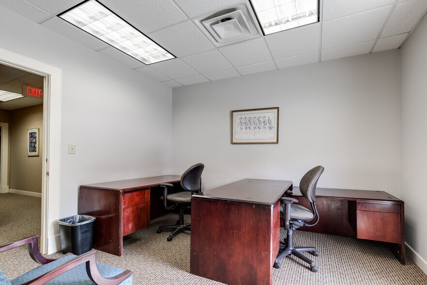 More Photos Of 11533 Nuckols Rd, Glen Allen Medical For Sale