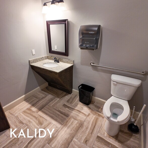 More Photos Of 2220 NW 164th St, Edmond Office For Sale