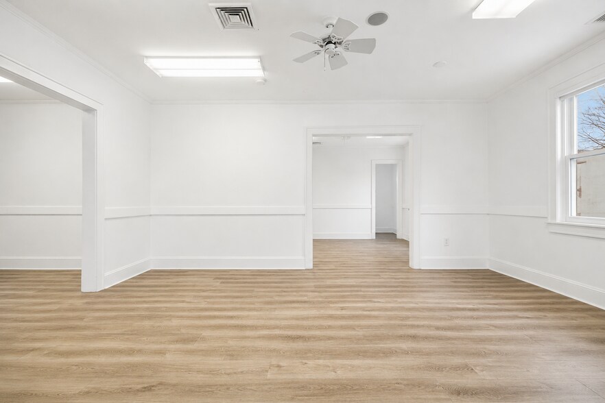 More Photos Of 118 Columbus Ave, Valhalla Office Residential For Lease