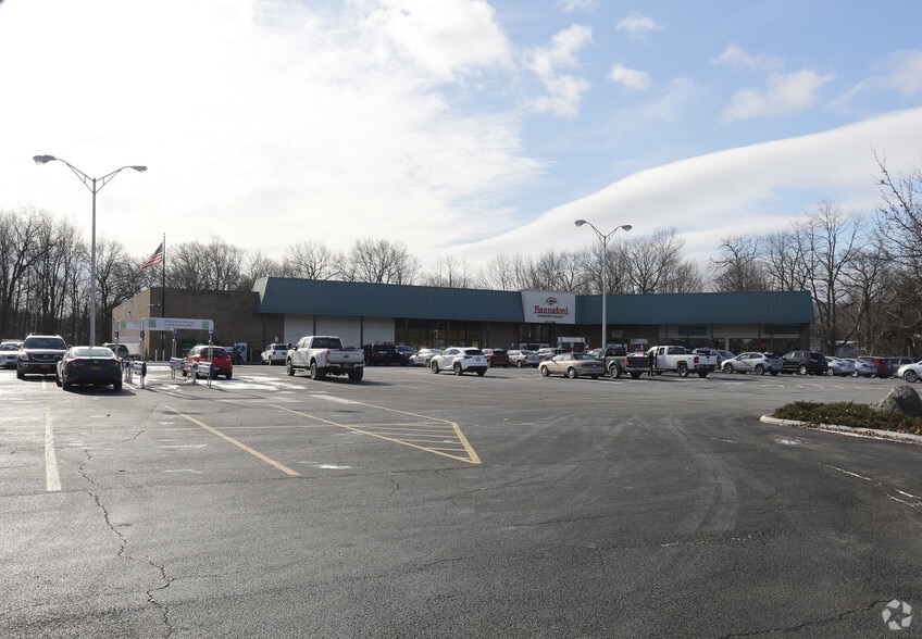 More Photos Of 5 Maple Rd, Voorheesville General Retail For Lease