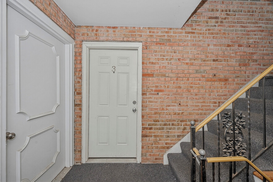 More Photos Of 2302 Salvador St, Cincinnati Apartments For Sale