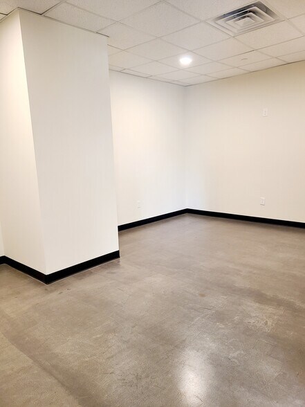 More Photos Of 1922 Hooper Ave, Toms River Storefront Retail Office For Lease