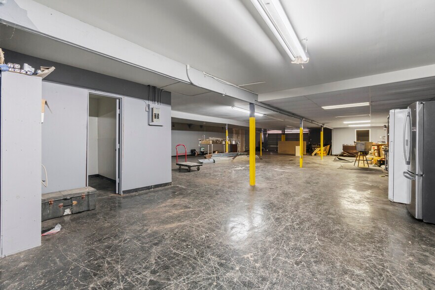 More Photos Of 1018 Shaver St, Pasadena Warehouse For Sale