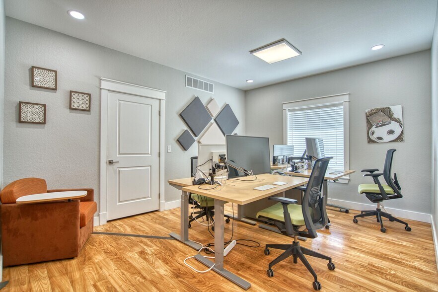 More Photos Of 660 Briggs St, Erie Coworking Space