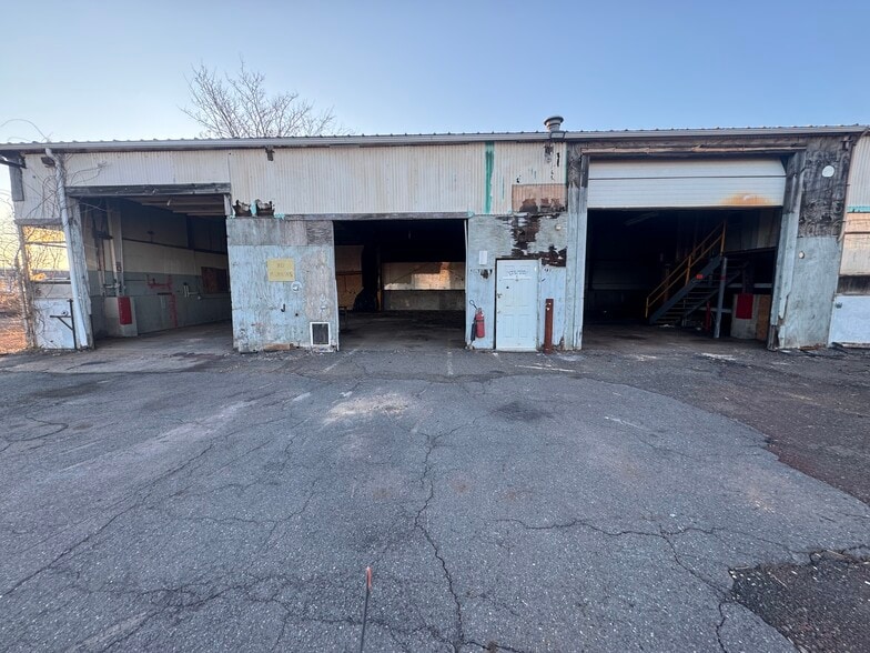 More Photos Of 420 John Fitch Blvd, South Windsor Warehouse For Sale