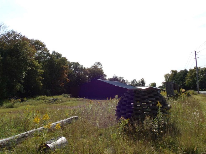 More Photos Of 290 Jeffersonville North Branch Rd, Jeffersonville Warehouse For Lease