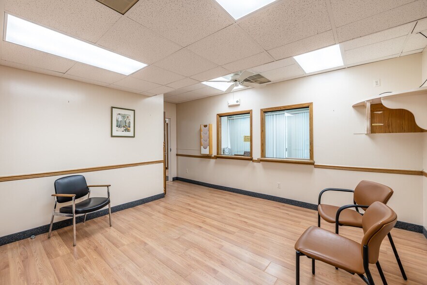 More Photos Of 80 West Ave, Brockport Medical For Lease