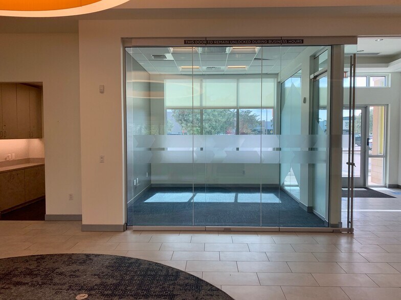 More Photos Of 7840 SW 104th St, Miami Bank For Lease