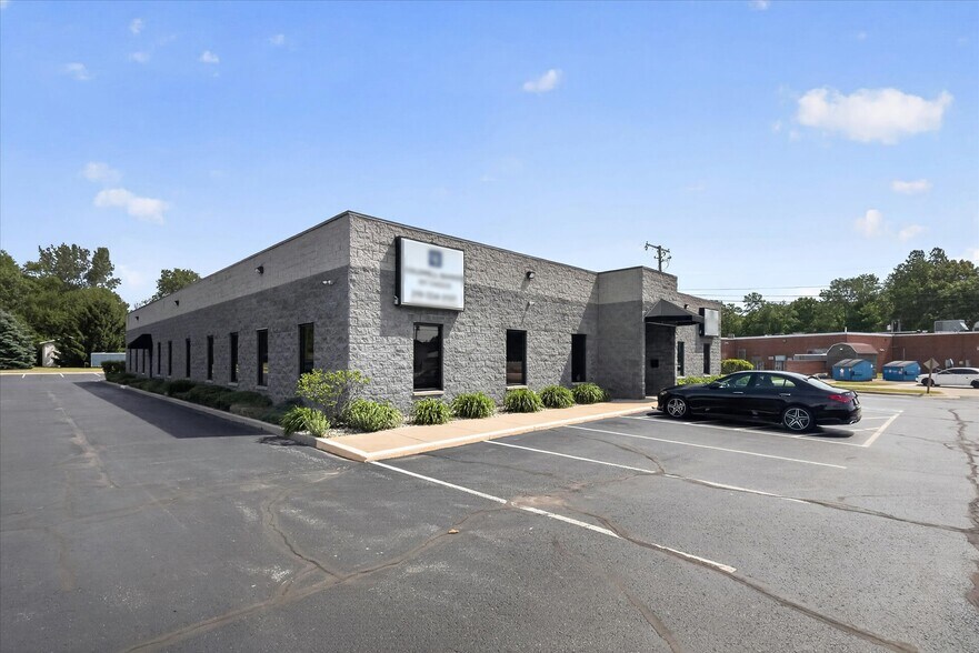 More Photos Of 245 W Johnson Rd, La Porte Office For Sale