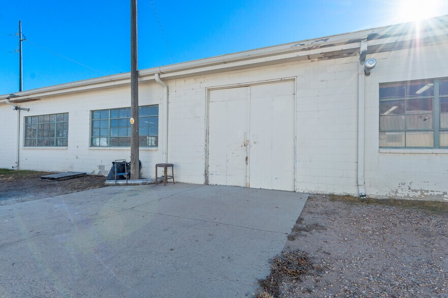 More Photos Of 2332 4th Ave, Greeley Manufacturing For Sale