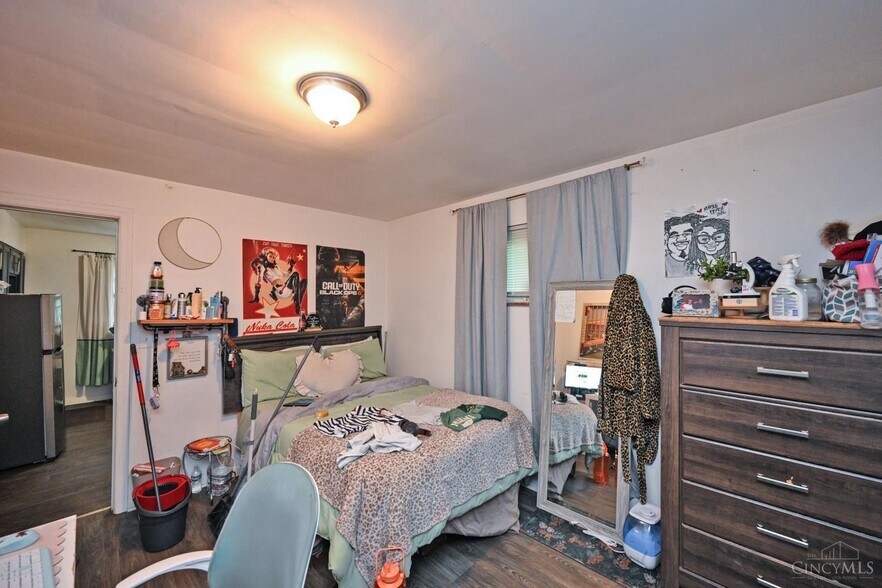 More Photos Of 3143 Saffer St, Cincinnati Apartments For Sale