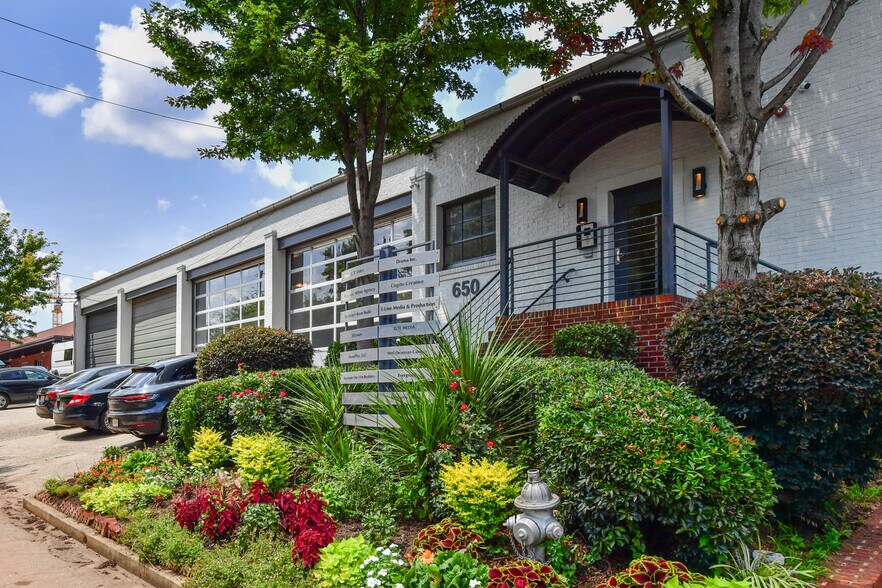 More Photos Of 650 Hamilton Ave SE, Atlanta Unknown For Lease