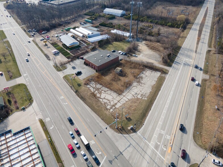 More Photos Of 20817 N Quentin Rd, Kildeer General Retail For Sale
