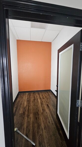 More Photos Of 4415-4433 Tx-322-loop, Abilene Unknown For Lease