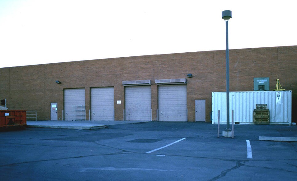 More Photos Of 18008 N Black Canyon Fwy, Phoenix Warehouse For Lease