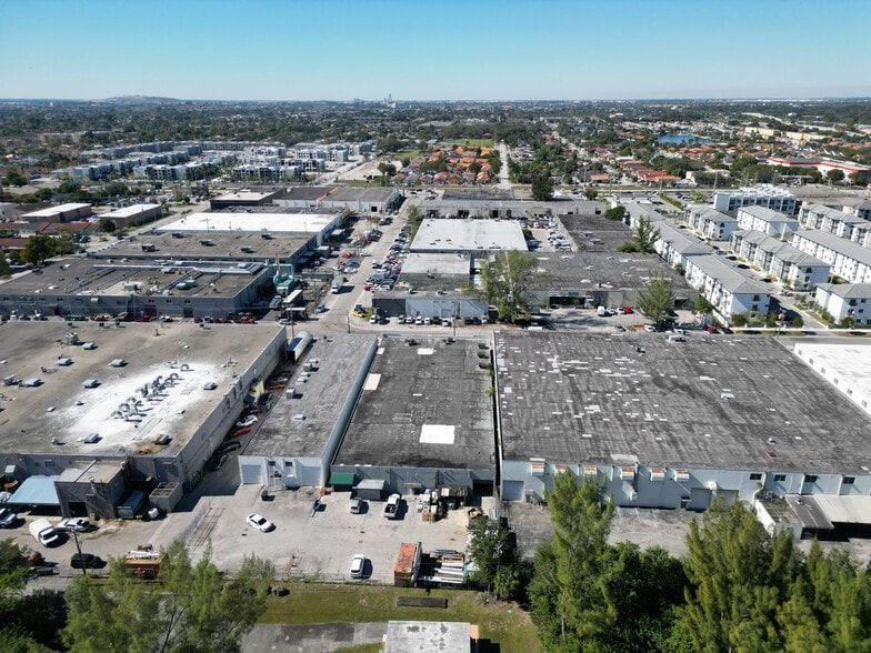 More Photos Of 7555-7575 W 2nd Ct, Hialeah Warehouse For Sale