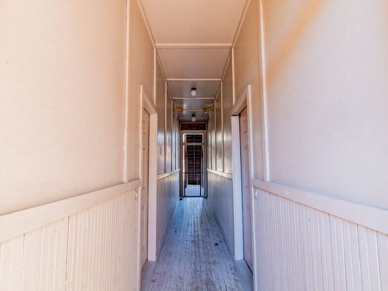 More Photos Of 2007 S 11th St, Saint Louis Apartments For Sale