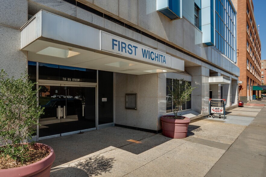 More Photos Of 719 Scott Ave, Wichita Falls Office For Lease