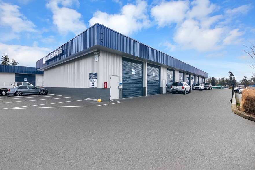 More Photos Of 11105 Steele St S, Tacoma Flex For Lease