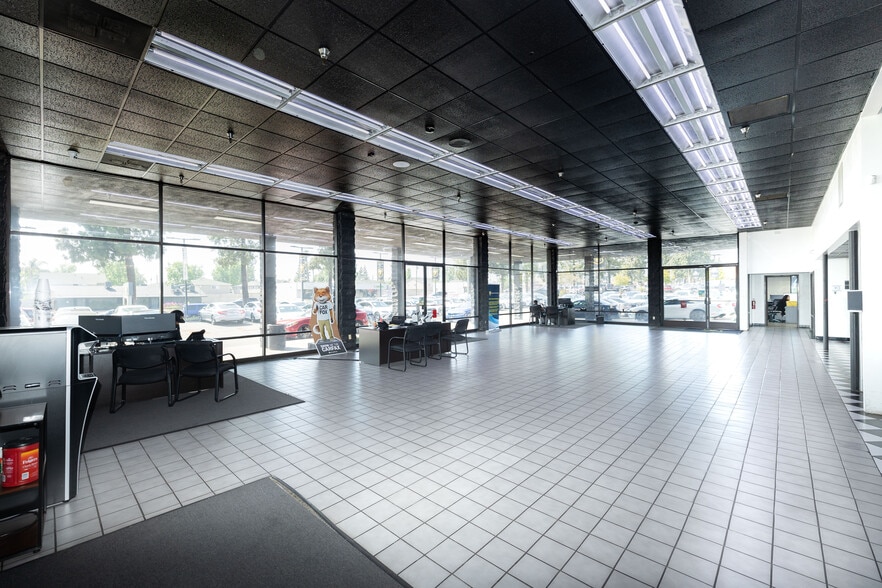 More Photos Of 10385 Central Ave, Montclair Auto Dealership For Sale