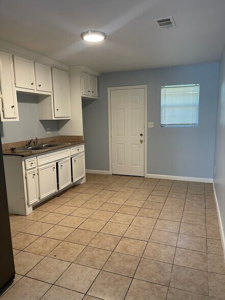 More Photos Of 4905 Kashmere St, Houston Apartments For Sale