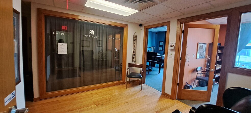 More Photos Of 1053 W Lake St, Oak Park Storefront Retail Office For Sale